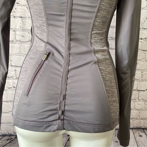 Lululemon Run for your life hooded long sleeve size 4 - Picture 5 of 9